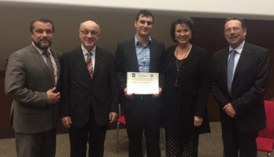 Remise du Prix par les membres de l'Académie des Sciences et Lettres de Montpellier